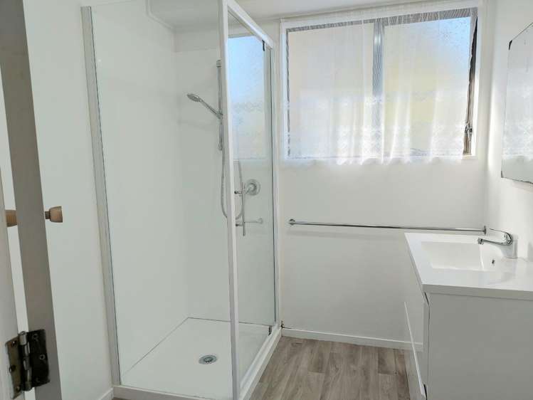 15 Holland Grove 1140_9