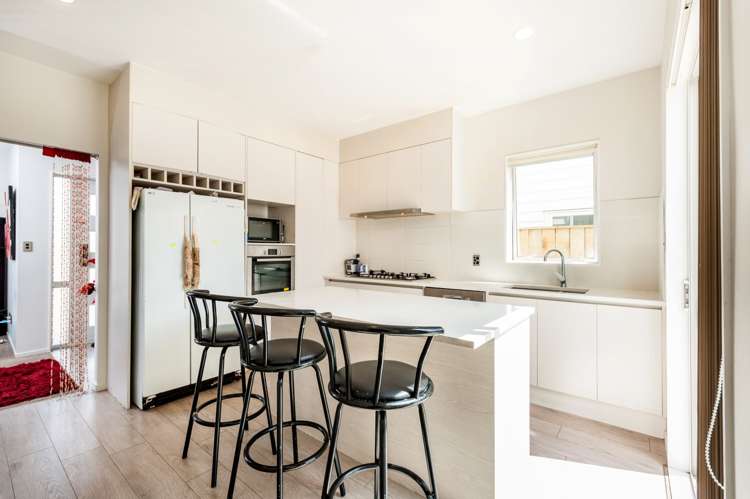 6 Rosewell Crescent Flat Bush_5