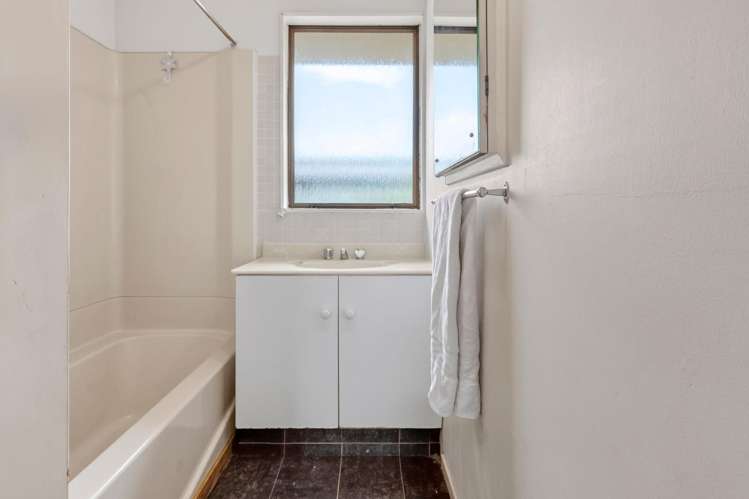 3 Mackay Crescent Waihou_13