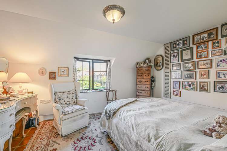 4/6 Quiet Woman Way Monaco_13