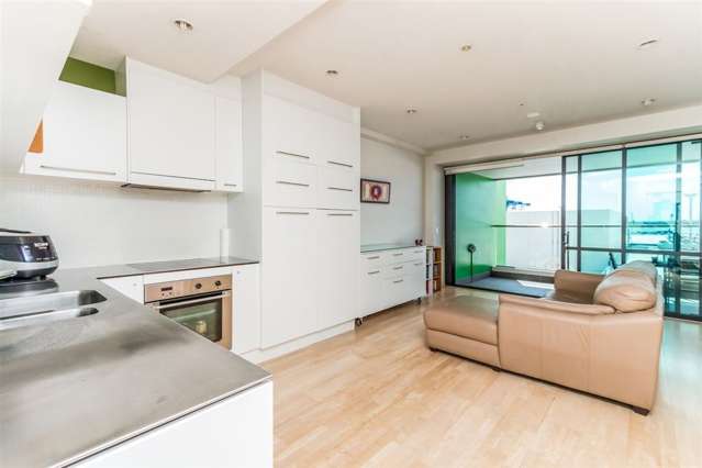 609/18 Beach Road Auckland Central_1