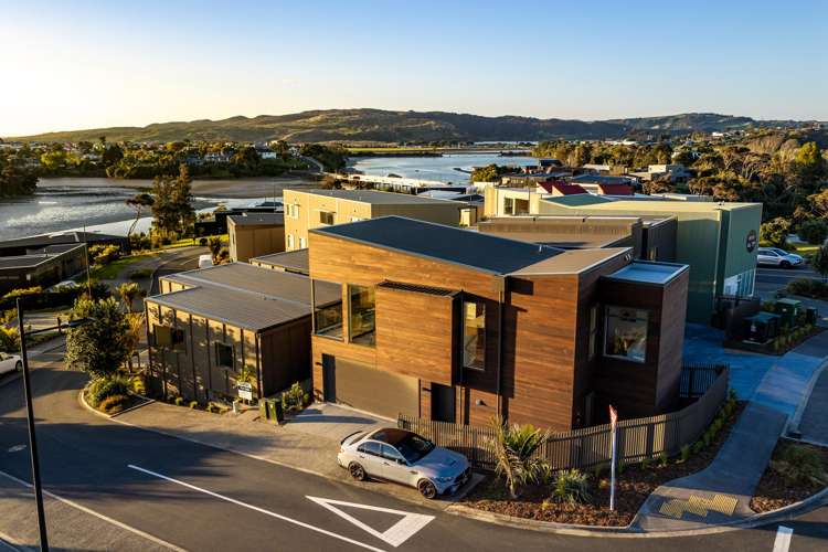 2C Omahina Street Raglan_18