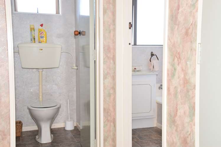 122 Racecourse Road Glengarry_12