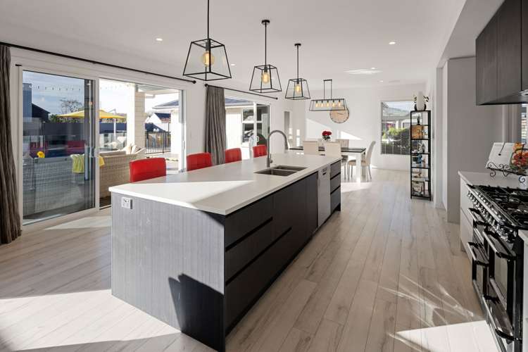 85 Alan Livingston Drive_2