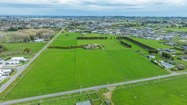 75 Arnott Street and part there of 75A Reid Line West Feilding_3