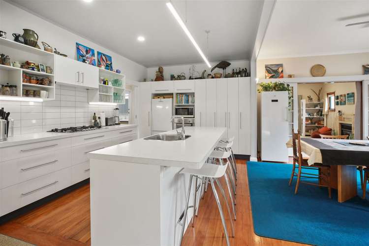 100 The Terrace Thames_7