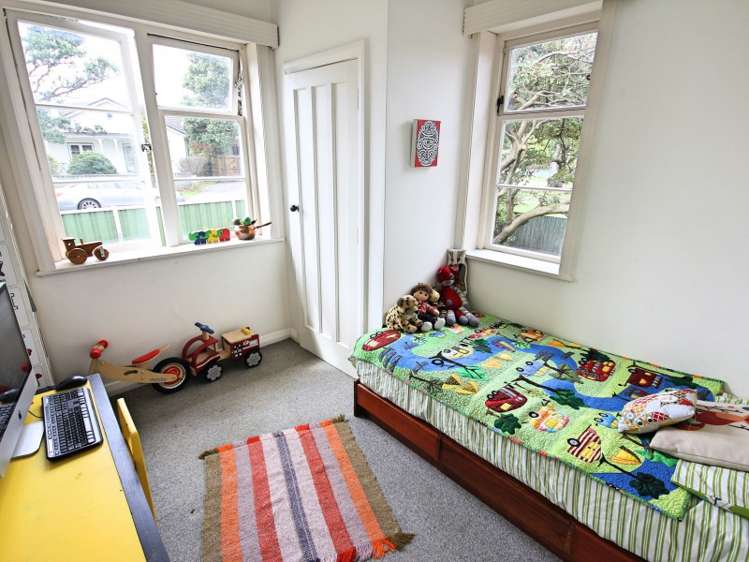 25 Pirie Crescent Moera_7