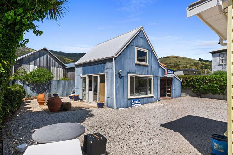 67 Beach Road Akaroa_39