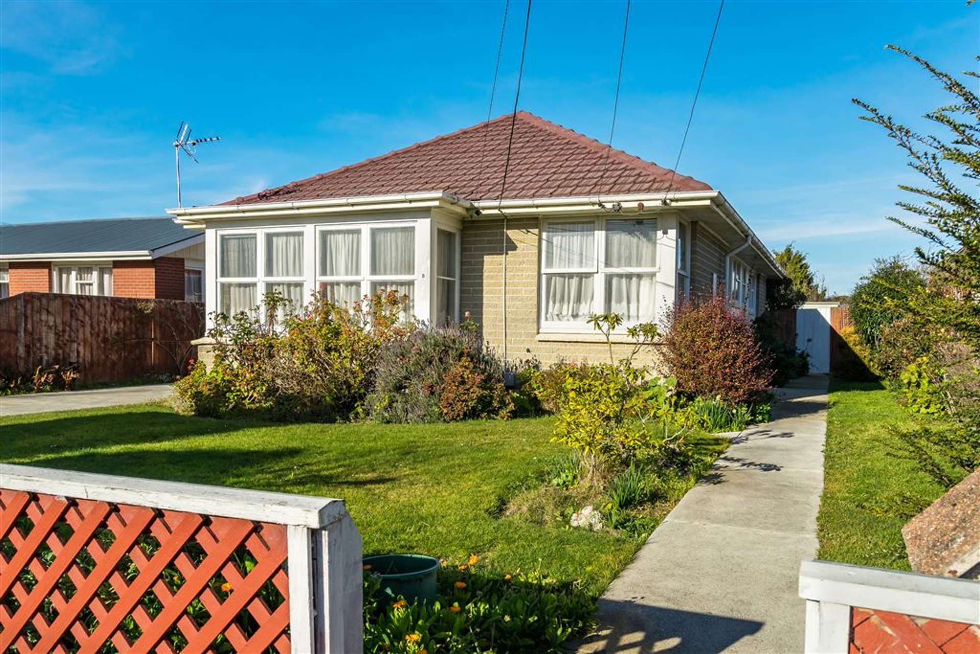 8 Carisbrooke Street Aranui_0