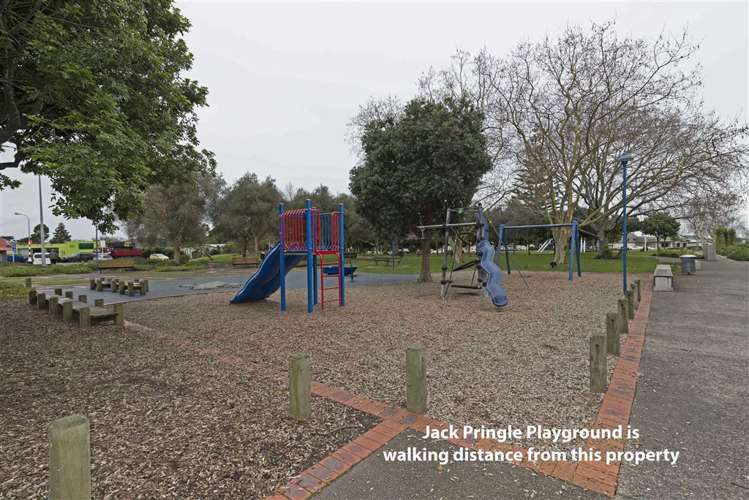 34 Beach Road Te Atatu Peninsula_19