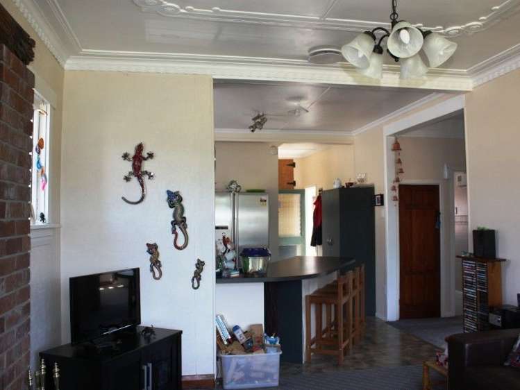 73 Eddystone Street Kaitangata_6