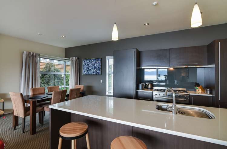 7/51 Thompson Street Queenstown_6