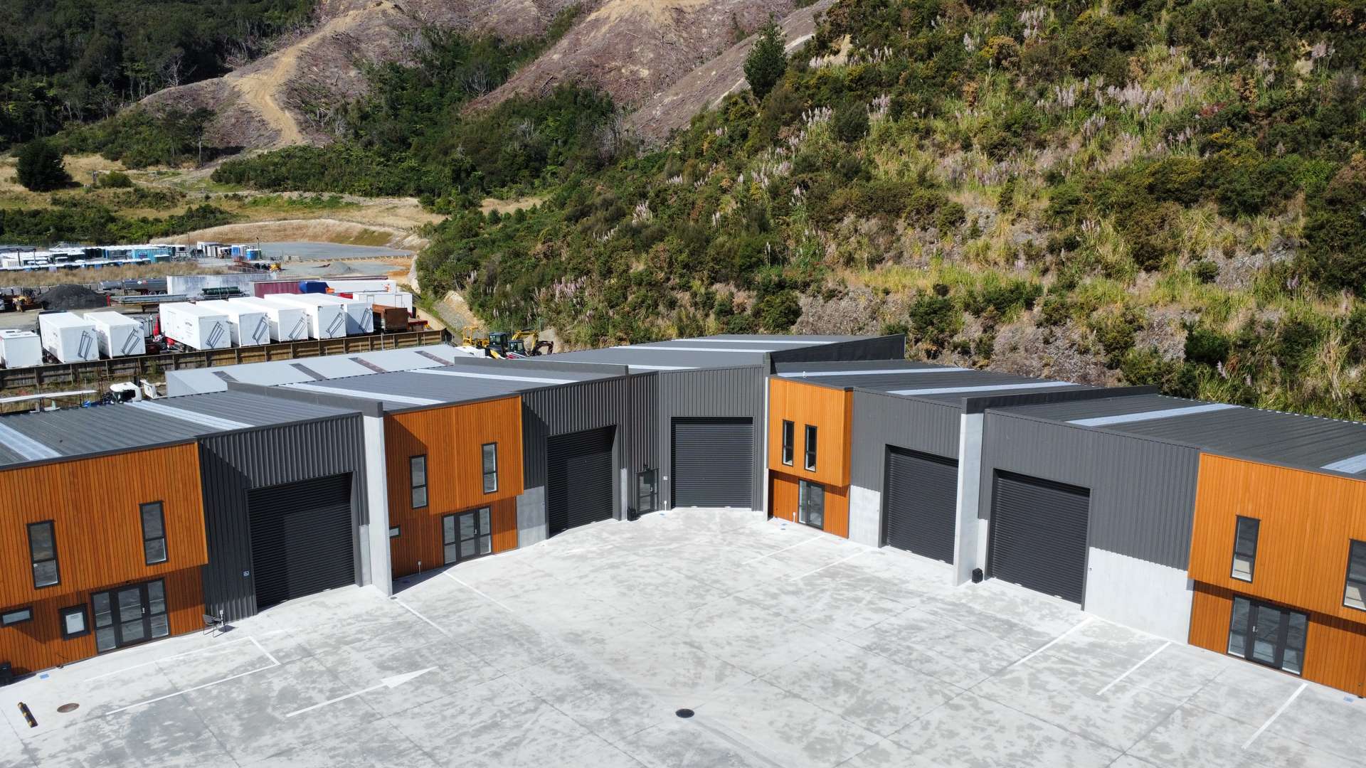 Unit 4/43-45 Thomas Neal Crescent Trentham_0