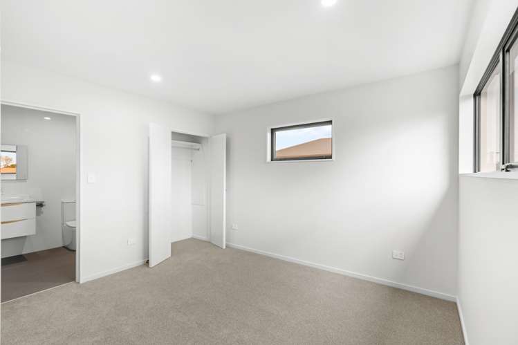 2/6 Auburn Avenue Upper Riccarton_6