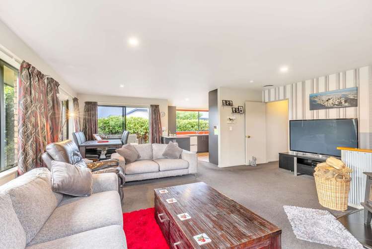 1 Longfields Road Brightwater_6