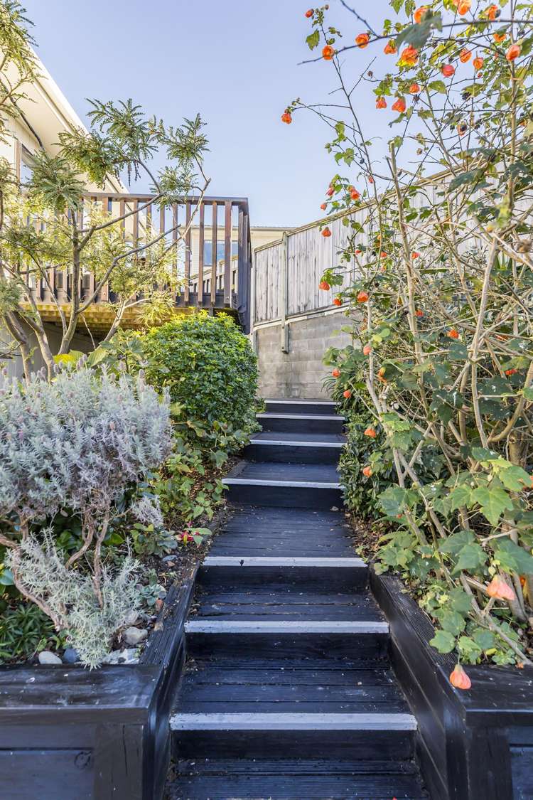 16 Tuki Street Titahi Bay_21