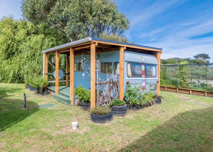 2 Barclay Grove Hokio Beach_19