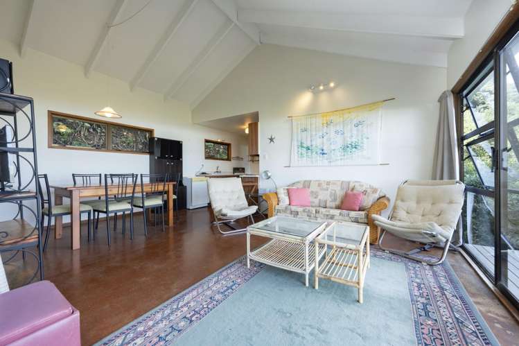 107 Piha Road Piha_10