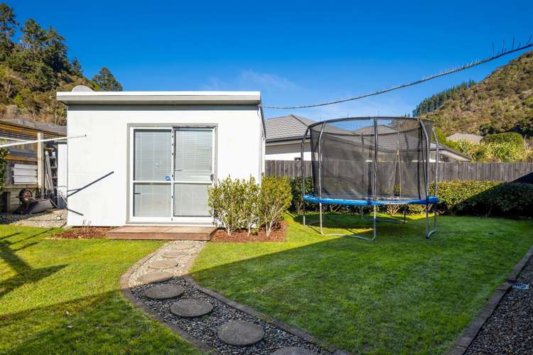 5 Tindle Place The Brook_17