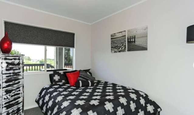 12 Langstone Street Welcome Bay_4