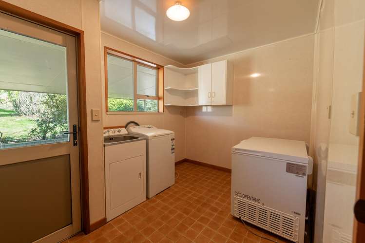 727 Waimea Valley Road Mandeville_16