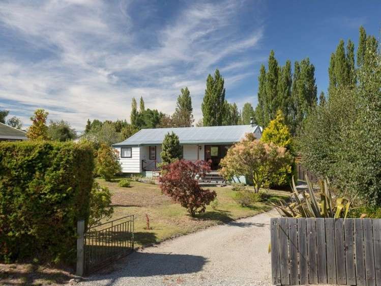 37 Bernard Road Albert Town_13