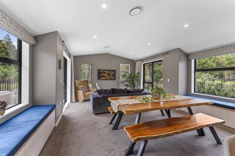 11 Bellows Close_2