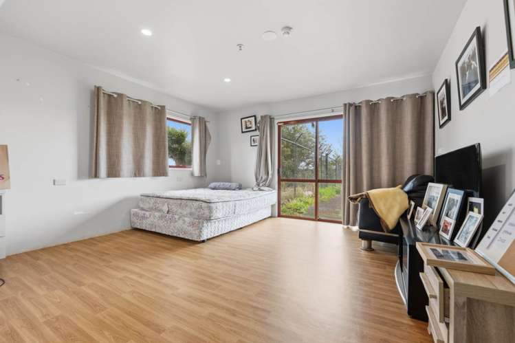 482 State Highway 16 Kumeu_28