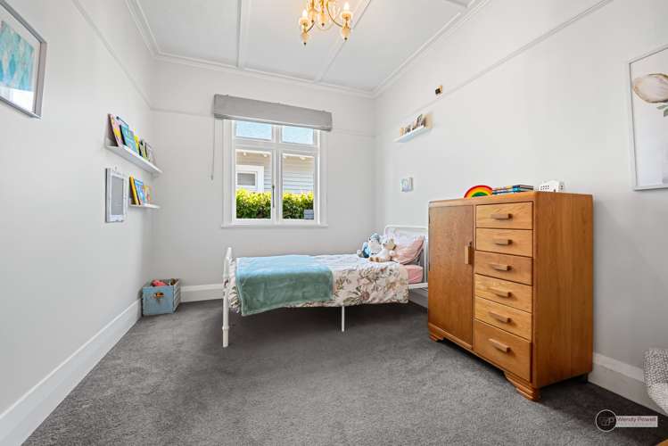 49 Kensington Avenue Petone_13