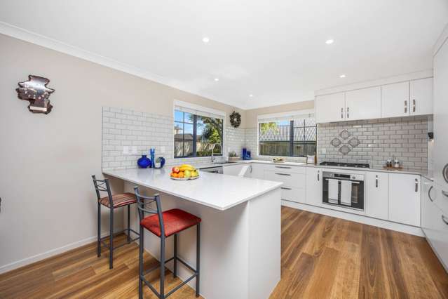 63 Lothian Brae Wattle Downs_4
