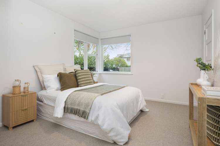 36 Eveleyn Couzins Avenue Richmond_12