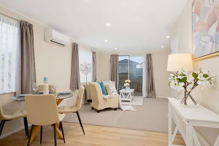 11 Manatu Lane Kelston_8