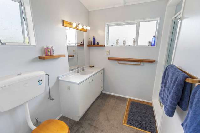 4 Kennedy Street Foxton Beach_4