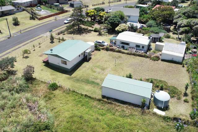 15 Ashwell Drive Port Waikato_1