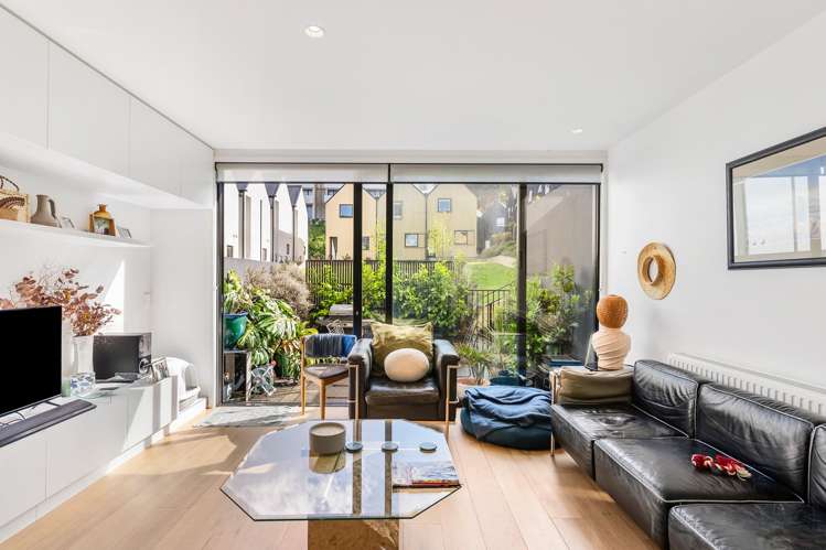 26 Jean Caldwell Way_0