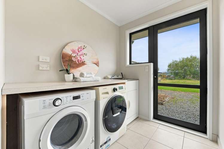 29 Whangaparaoa Road Red Beach_35