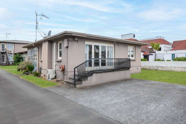 1/294 Ulster Street Whitiora_2