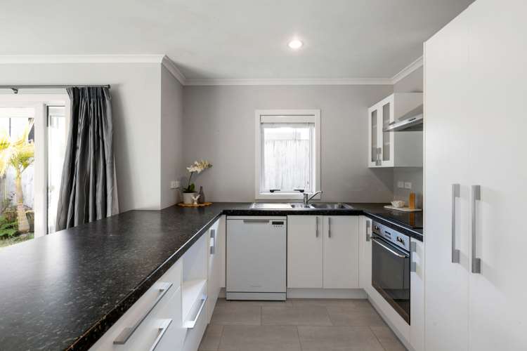 6 Queens Park Crescent_5