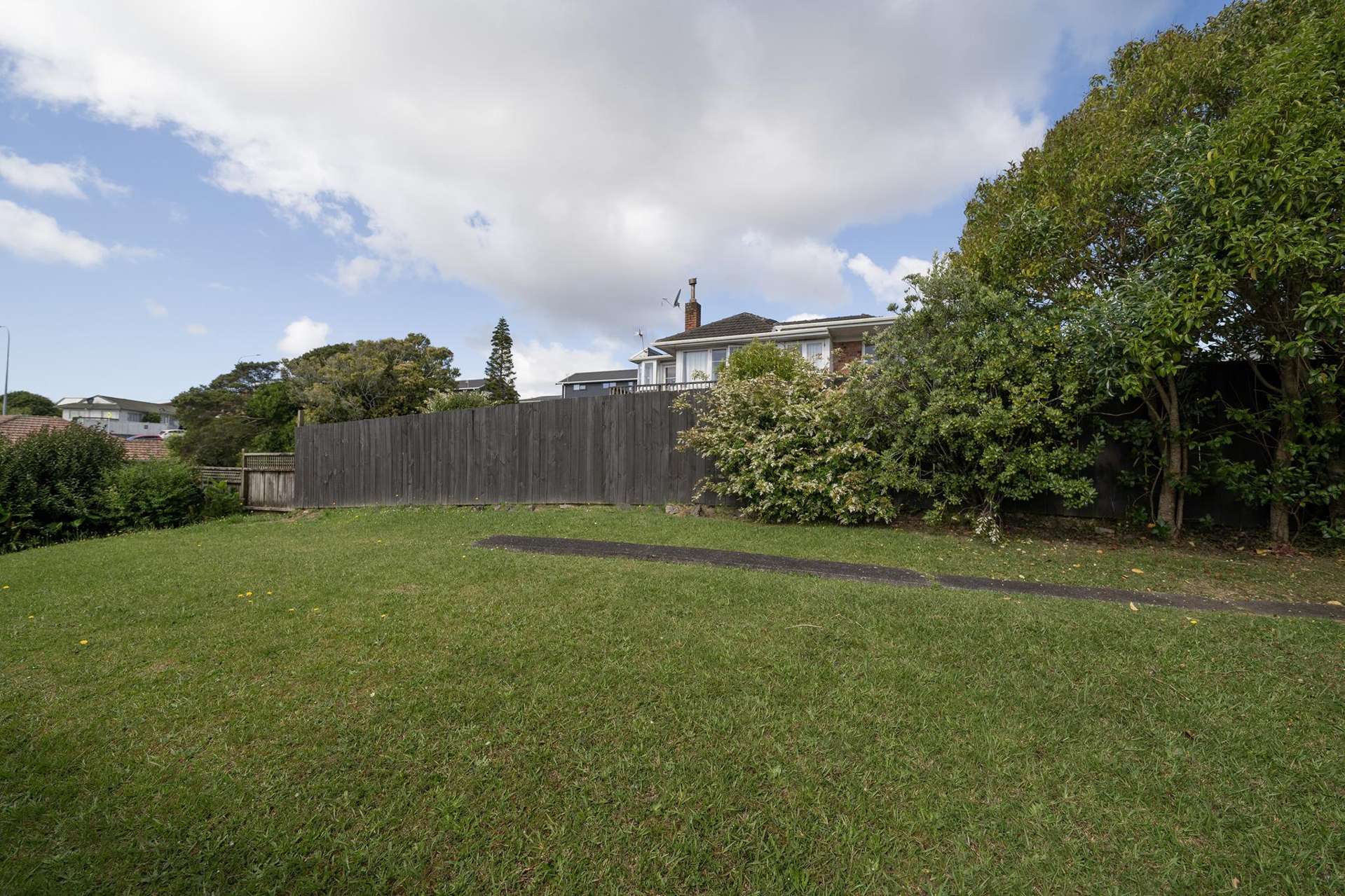 2/34 Peter Buck Road New Windsor_0