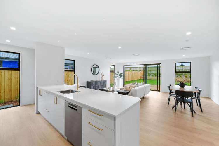 22 Greenslade Drive Lincoln_8