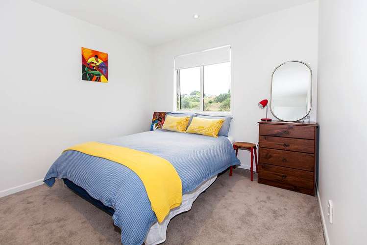 5 Kaihua Terrace Mangere Bridge_12