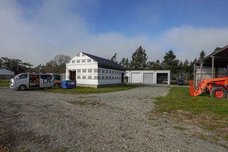 77 Bleak House Road Darfield_9