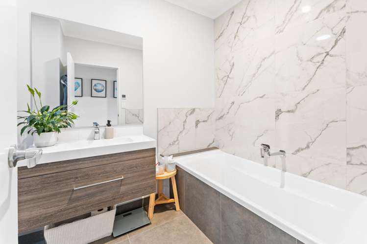 6 Taitonga Lane Stanmore Bay_12