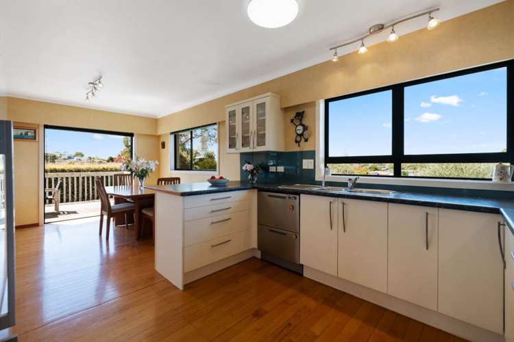 14 Imatra Place Sunnyhills_14