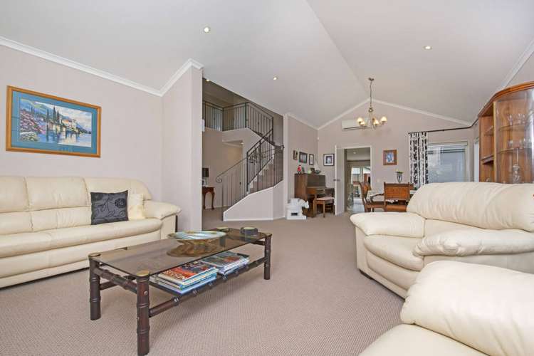 55 Chateau Rise Flat Bush_1