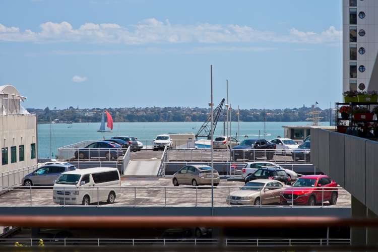 438/35 Hobson Street Auckland Central_12