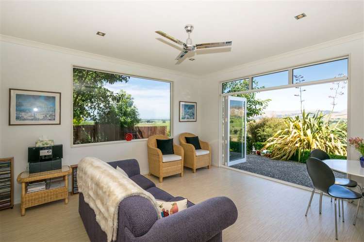 8 Golf View Close Fairhall_10