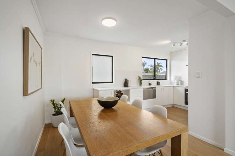 2/57 Lake Road Devonport_6