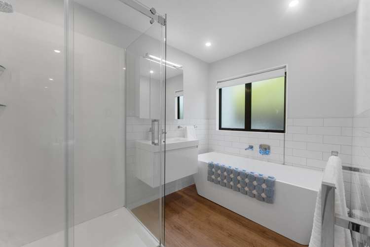 2/8 Phillip Parade Forrest Hill_14