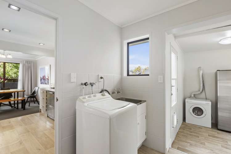 1/2 Miro Road Mangere Bridge_13